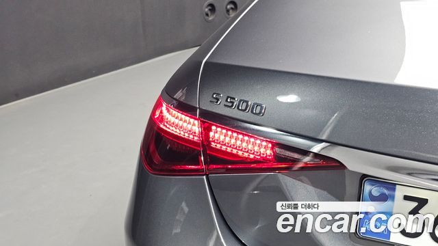 Mercedes-Benz S-Class 2022 — photo 9
