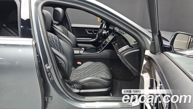 Mercedes-Benz S-Class 2022 — photo 16