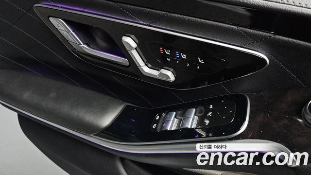 Mercedes-Benz S-Class 2022 — photo 33
