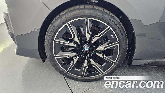 BMW i7 2025 — photo 5