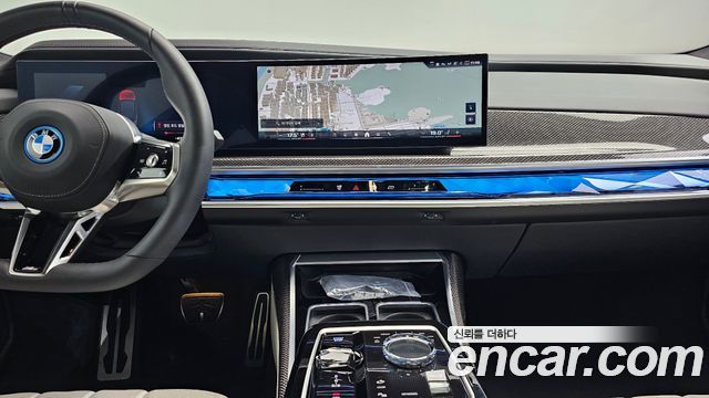 BMW i7 2025 — photo 20