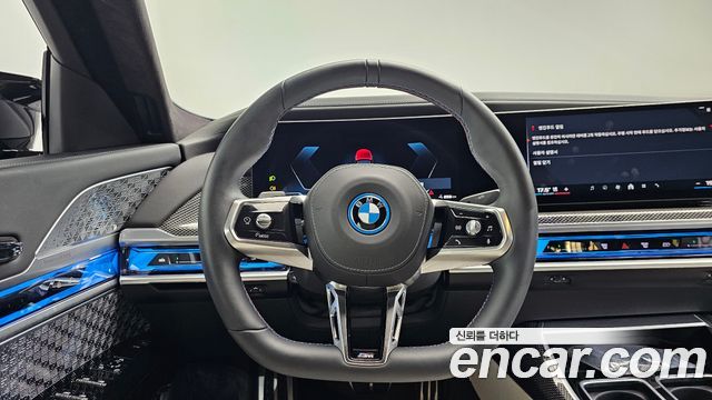 BMW i7 2025 — photo 21