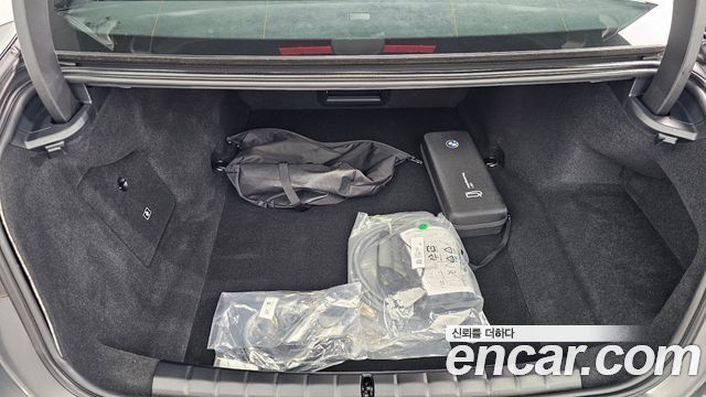 BMW i7 2025 — photo 26