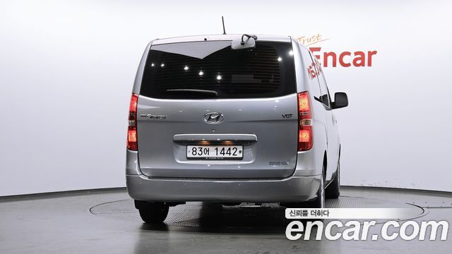 Hyundai Starex 2019 — photo 4