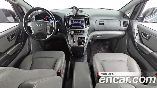 Hyundai Starex 2019 — photo 7