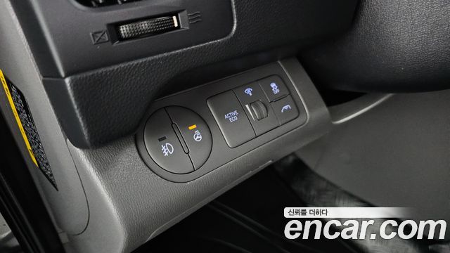 Hyundai Starex 2019 — photo 16