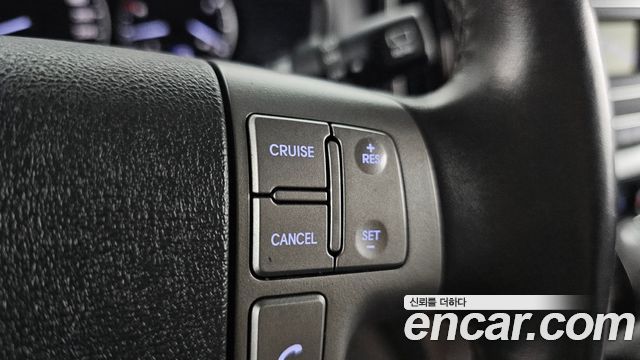 Hyundai Starex 2019 — photo 18