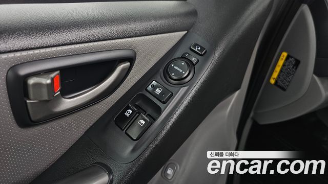 Hyundai Starex 2019 — photo 19