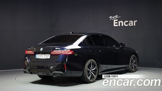 BMW 5-Series 2026 — photo 2