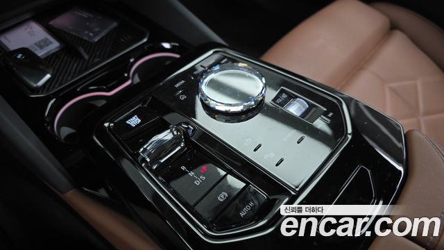 BMW 5-Series 2026 — photo 12