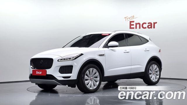 Jaguar E-PACE 2019 — photo 35