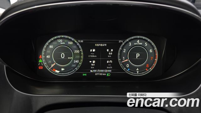 Jaguar E-PACE 2019 — photo 11