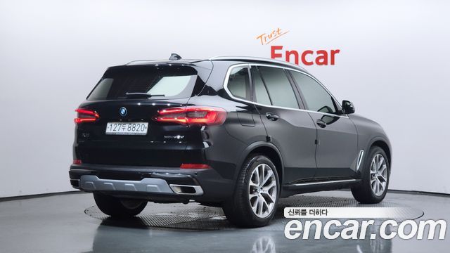 BMW X5 2019 — photo 2