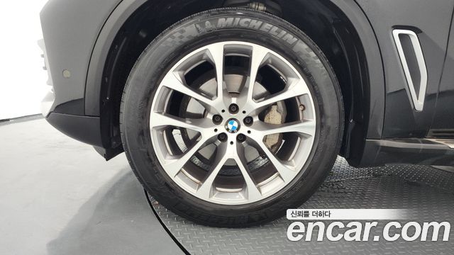BMW X5 2019 — photo 5