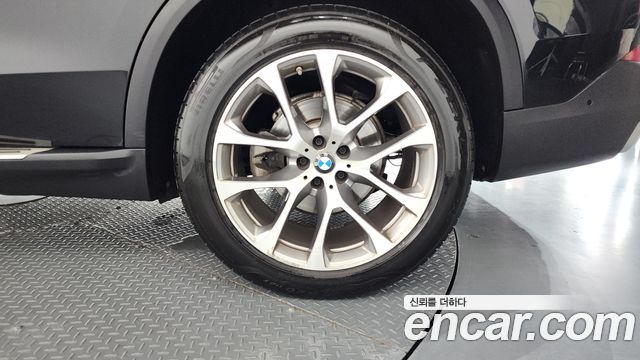 BMW X5 2019 — photo 7