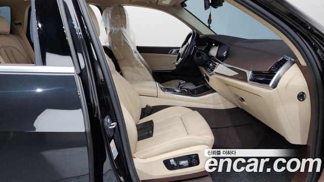 BMW X5 2019 — photo 16