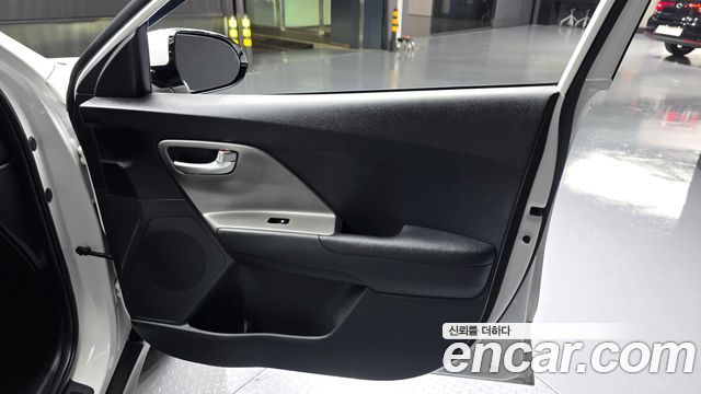Kia Niro 2024 — photo 15