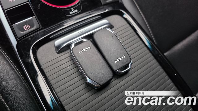 Kia Niro 2024 — photo 32