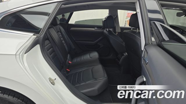 Volkswagen Arteon 2019 — photo 17