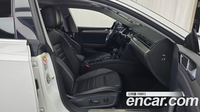 Volkswagen Arteon 2019 — photo 16