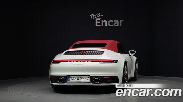 Porsche 911 2024 — photo 4