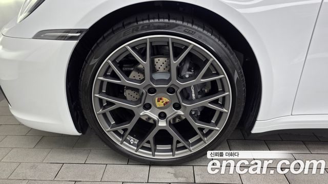 Porsche 911 2024 — photo 5