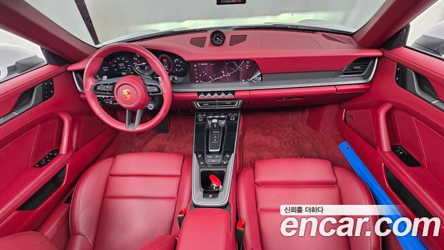 Porsche 911 2024 — photo 10