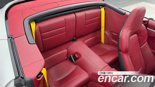 Porsche 911 2024 — photo 18