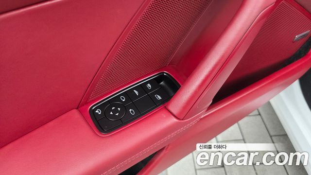 Porsche 911 2024 — photo 29