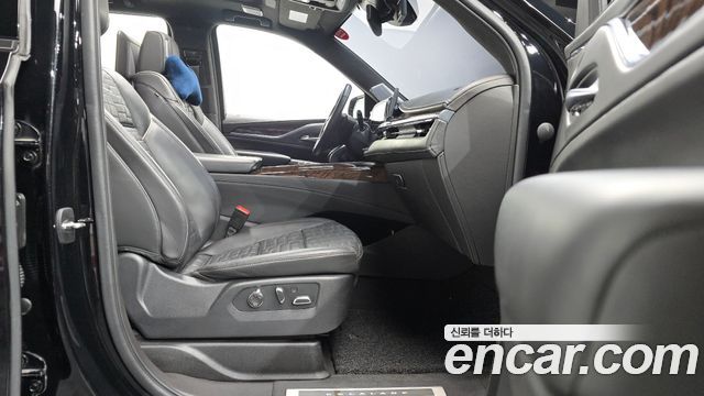 Cadillac Escalade 2021 — photo 16