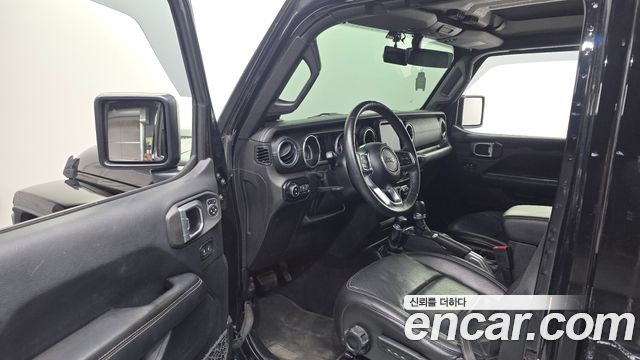 Jeep Wrangler 2018 — photo 13