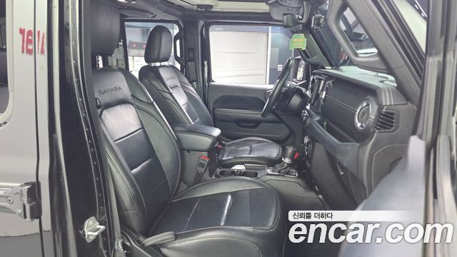 Jeep Wrangler 2018 — photo 17