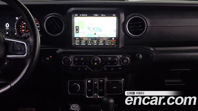 Jeep Wrangler 2018 — photo 20