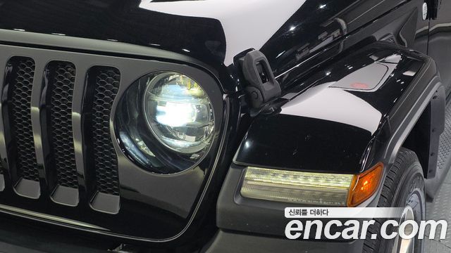 Jeep Wrangler 2018 — photo 8