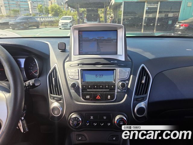 Hyundai Tucson 2012 — photo 8