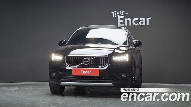 Volvo XC40 2019 — photo 3