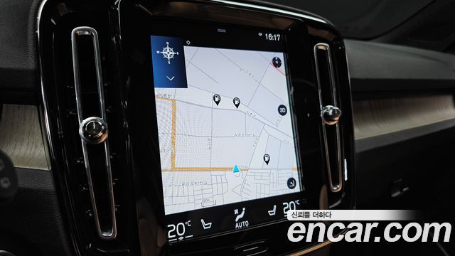 Volvo XC40 2019 — photo 27