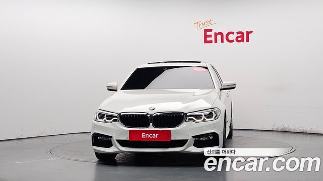 BMW 5-Series 2018 — photo 3