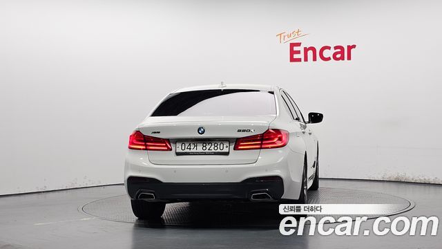 BMW 5-Series 2018 — photo 4