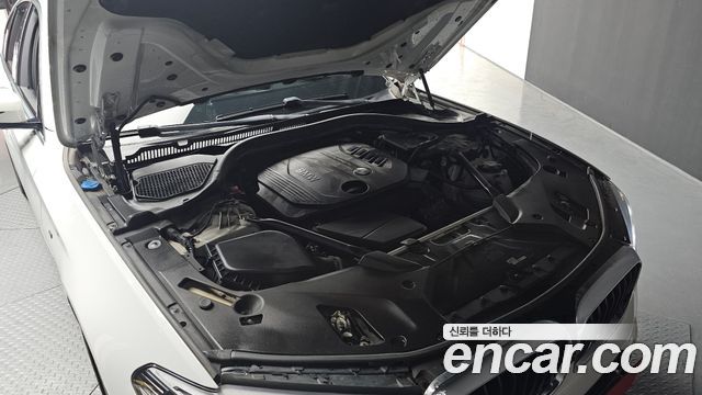 BMW 5-Series 2018 — photo 6