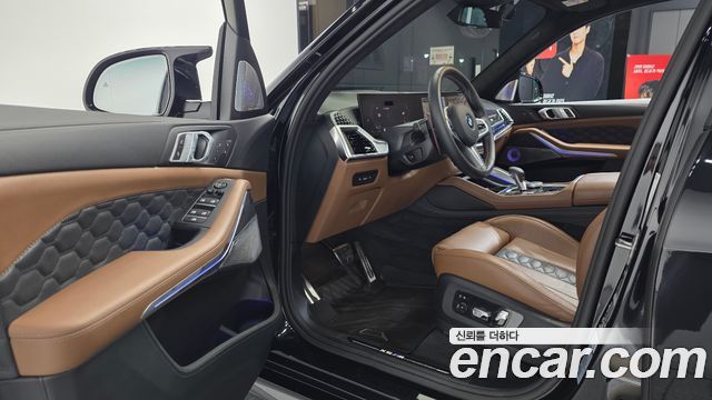 BMW X5M 2026 — photo 10