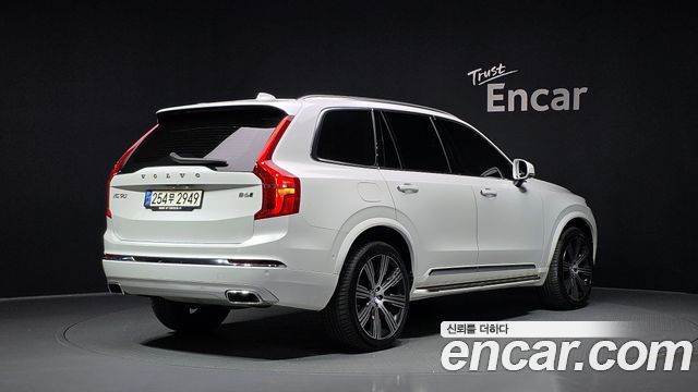 Volvo XC90 2021 — photo 2