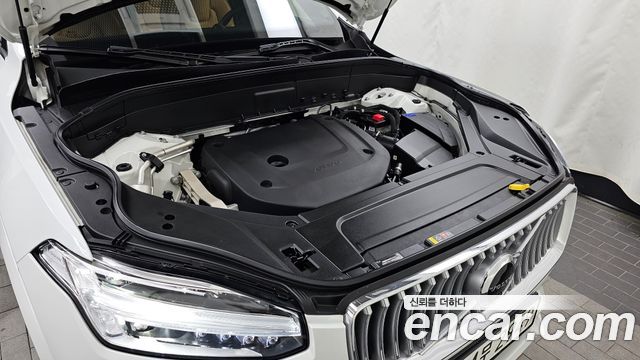 Volvo XC90 2021 — photo 6