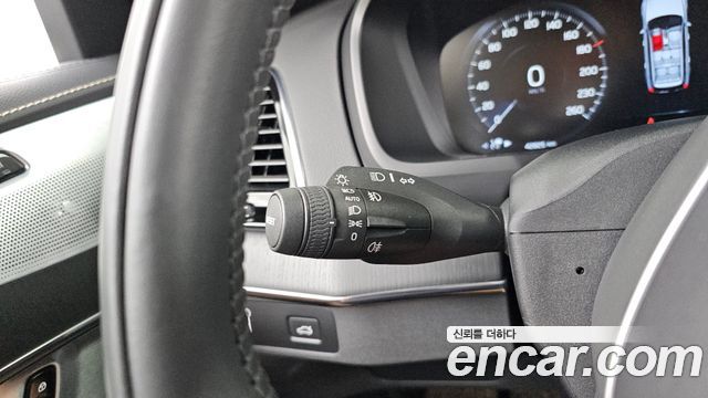 Volvo XC90 2021 — photo 30