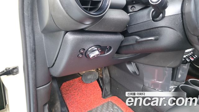 Mini Cooper 2019 — photo 23