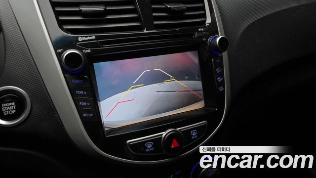 Hyundai Accent 2016 — photo 21