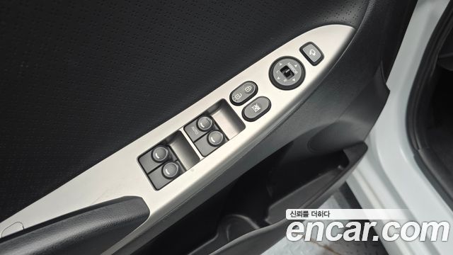 Hyundai Accent 2016 — photo 25