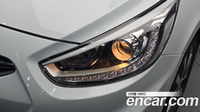 Hyundai Accent 2016 — photo 8