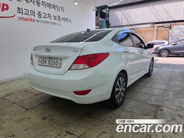 Hyundai Accent 2015 — photo 3