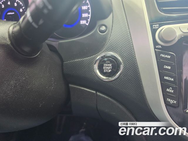 Hyundai Accent 2015 — photo 14